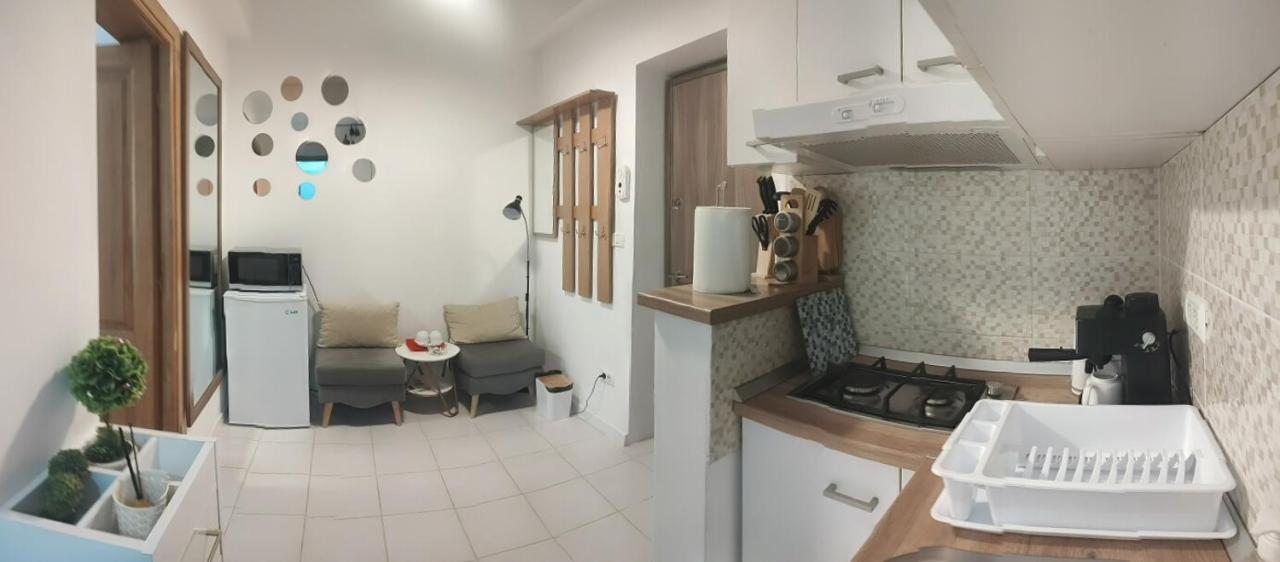 Nice Studio In Old Town Apartment Bucharest Exterior photo